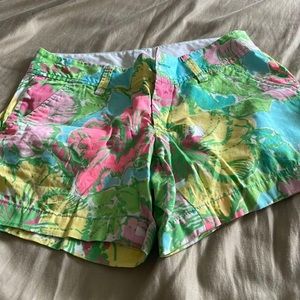 Brand new Lily Pulitzer shorts so cute for summer perfect condition!!☀️🌊🏝️